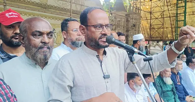 জেলা বিএনপির সমাবেশে বক্তব্য রাখছেন টুকু